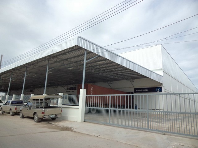  Warehouse teparak for rent 2555 sqm. images 0