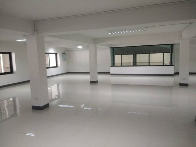   Factory and warehouse for rent 6000 sqm.Bangna   images 2