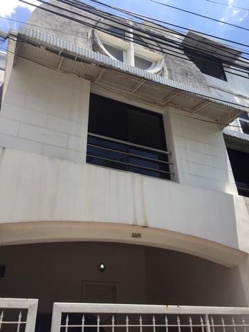 Sell Townhome Ekamai area  รูปที่ 3