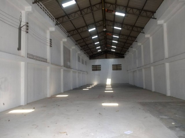  Warehouse for rent near the Bangkadi. images 2