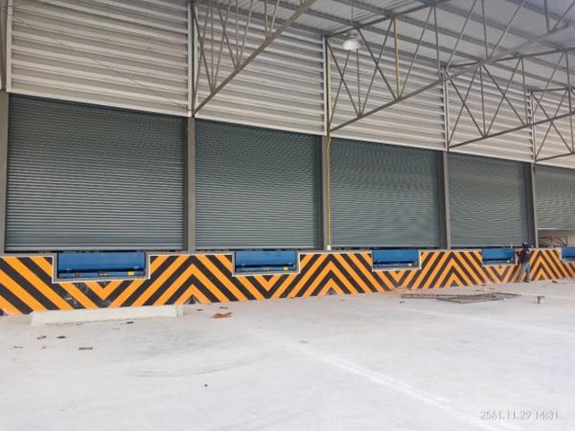   Warehouse for rent 6000 sq.m.Near Pinthong Industrial Estate images 1