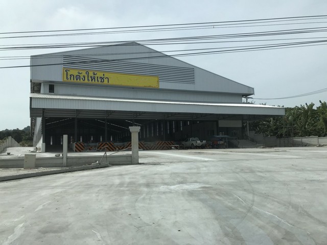   Warehouse for rent 6000 sq.m.Near Pinthong Industrial Estate images 3