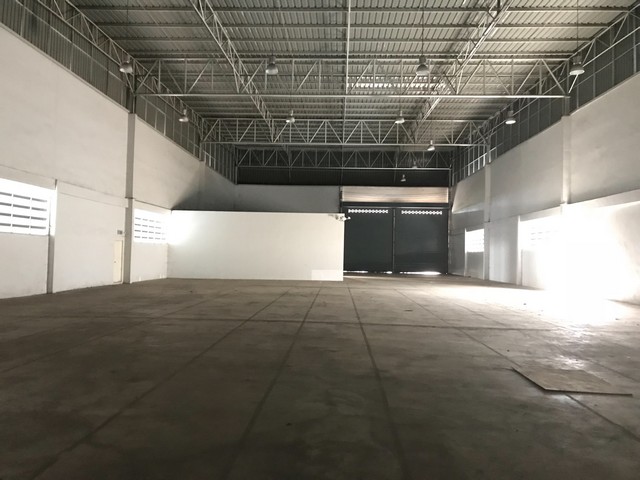    Foctory for rent 304 industrial Park 1,000 sqm images 3