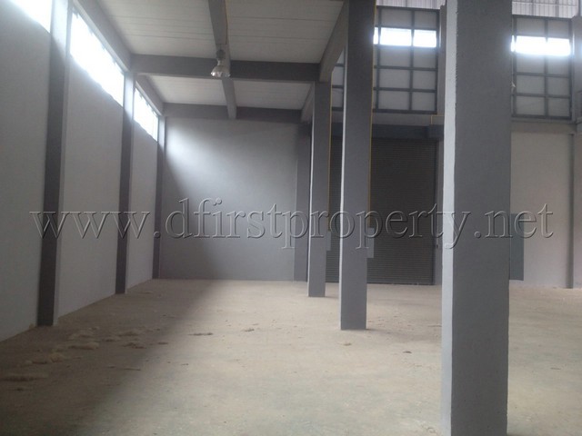 Warehouse for rent Lamlukka 1700 sqm. images 1