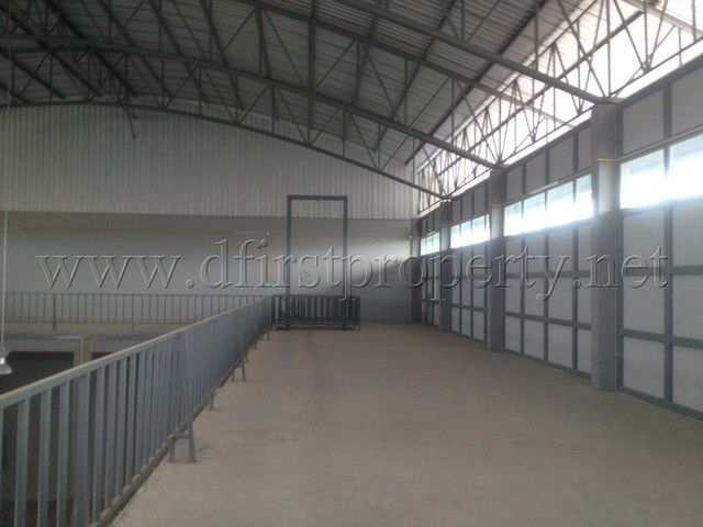 Warehouse for rent Lamlukka 1700 sqm. images 4