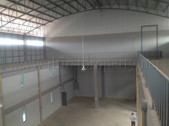 Warehouse for rent Lamlukka 1700 sqm. images 9