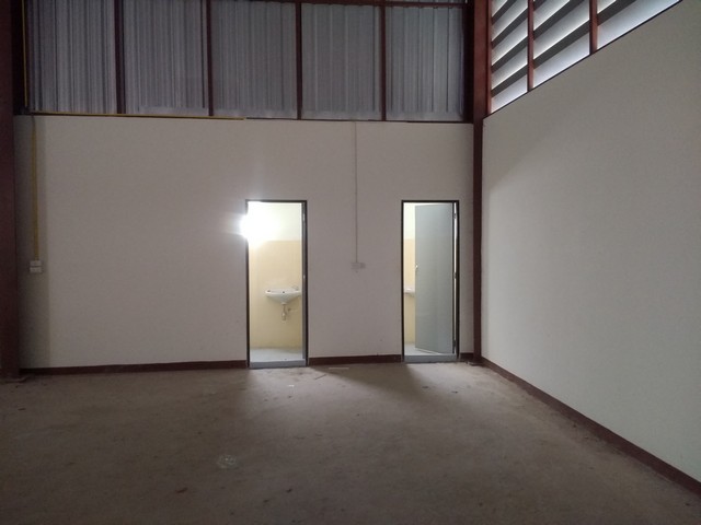  Rojana Factory/warehouse Rent/sale 400-500 sqm. images 9